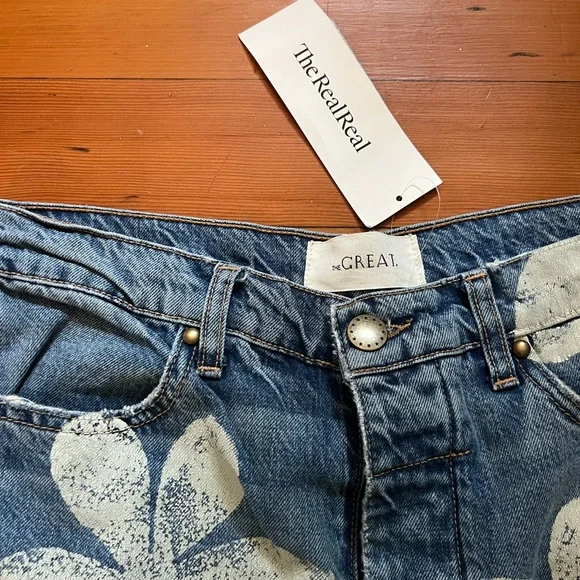 THE GREAT. Blue and White Floral Straight Leg Jeans - Picture 3 of 4